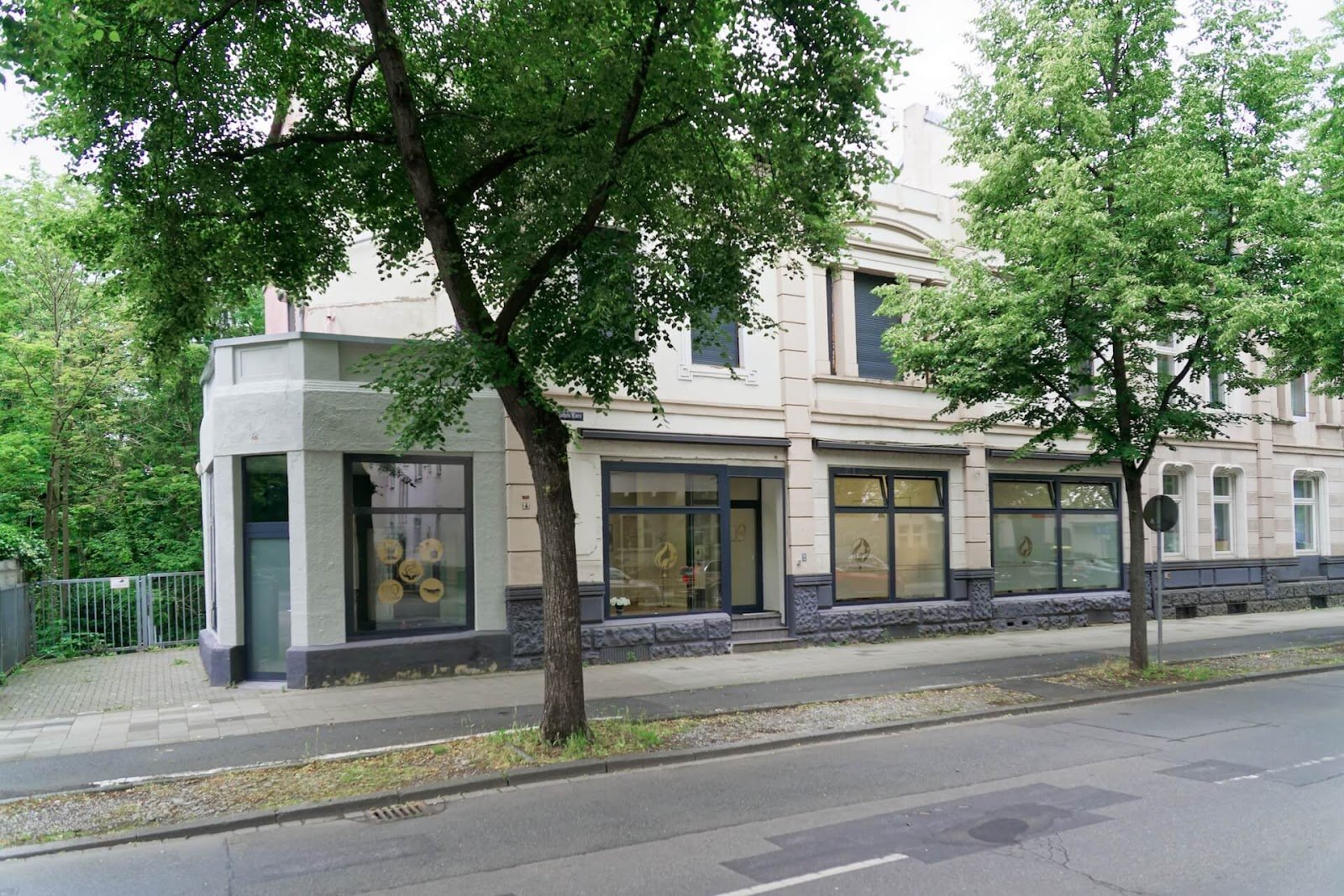 House of Beauty