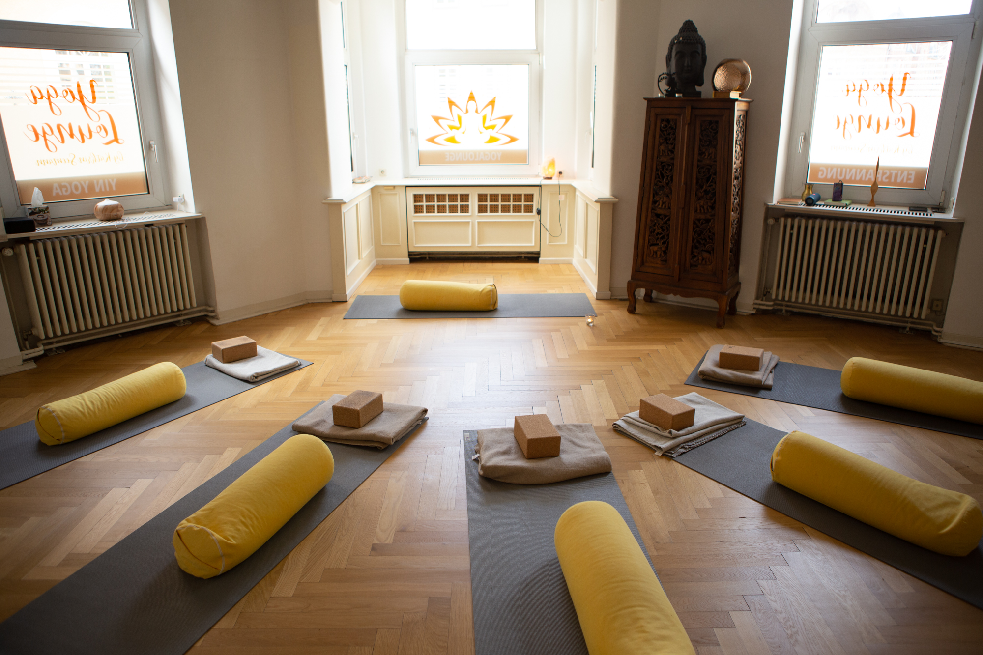 Yoga Lounge