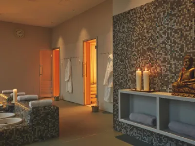 Institute SK - im Hyperion Hotel