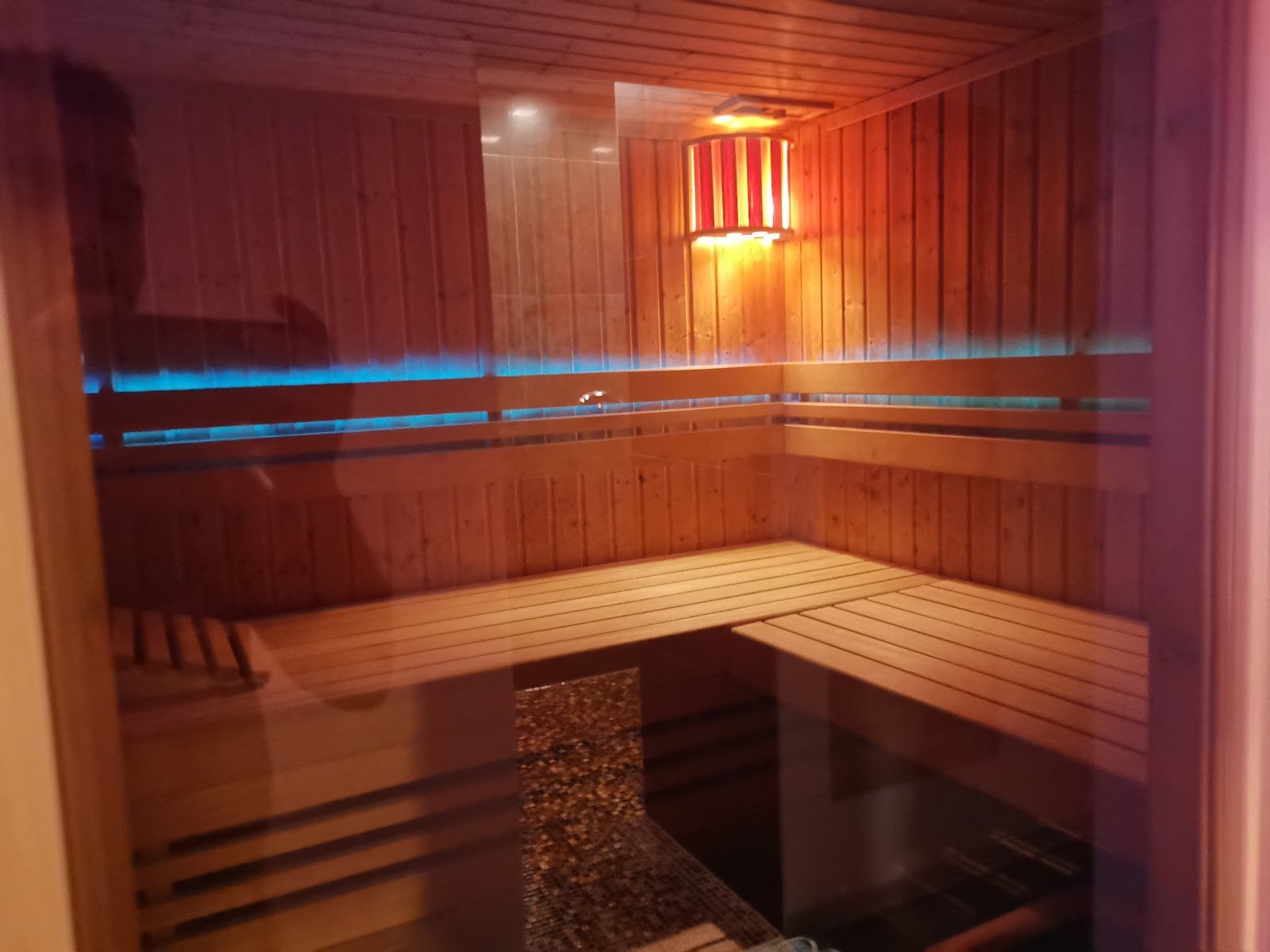 DELUXE spa center
