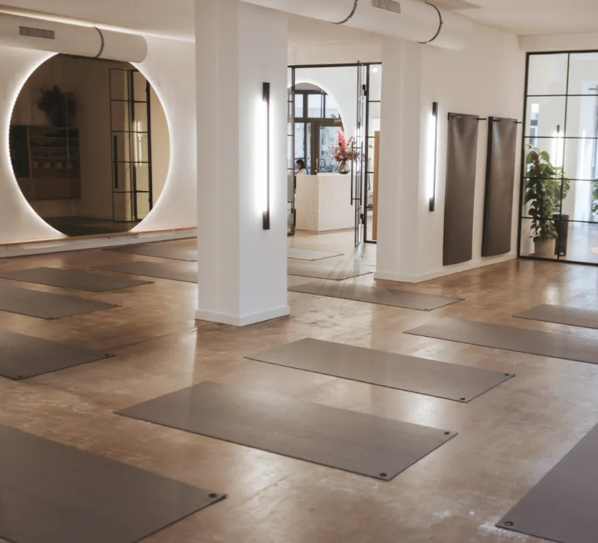 Hale.Now - Das Floor Studio Mitte