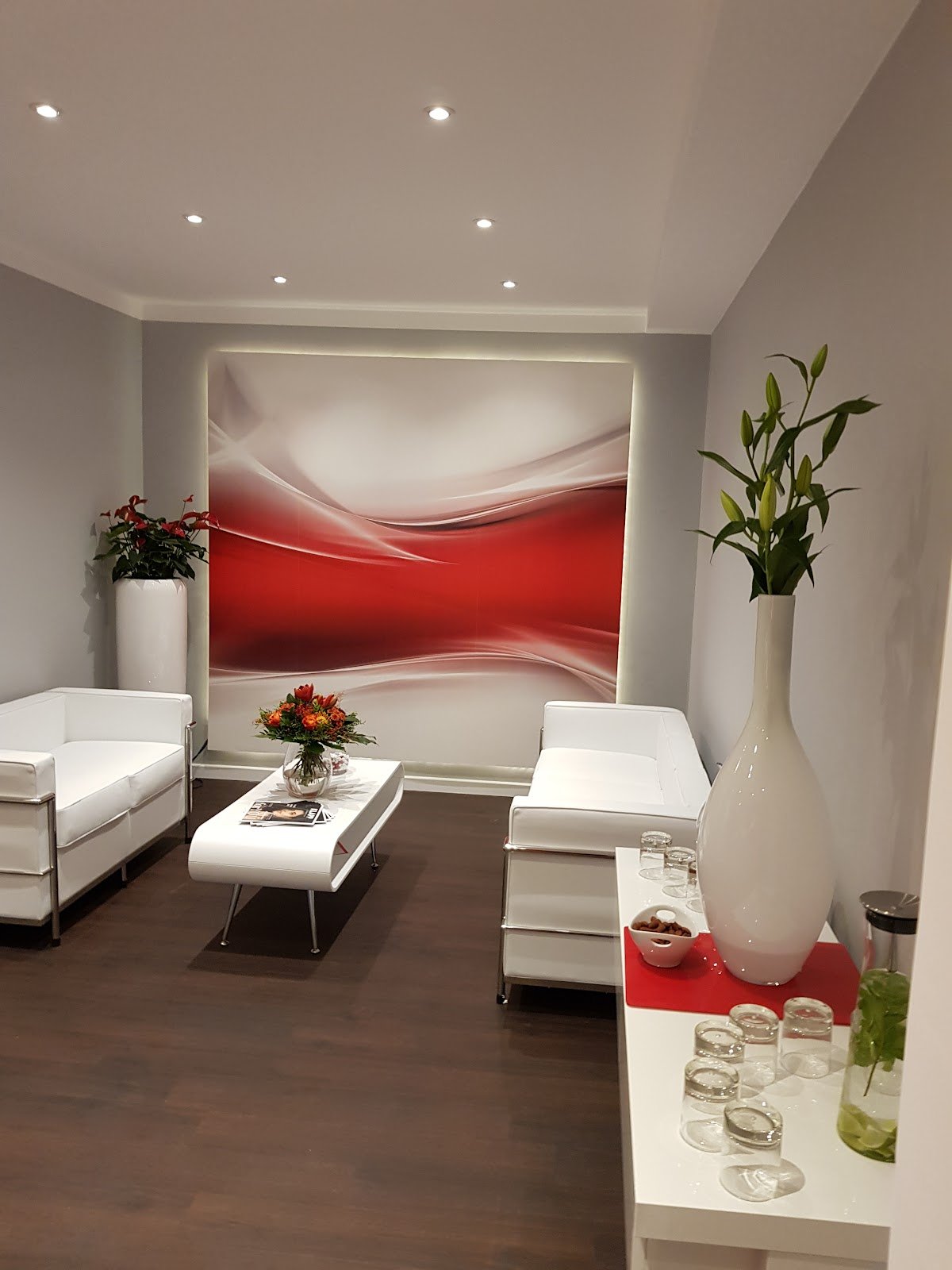 Ihr Beauty Team secondary image