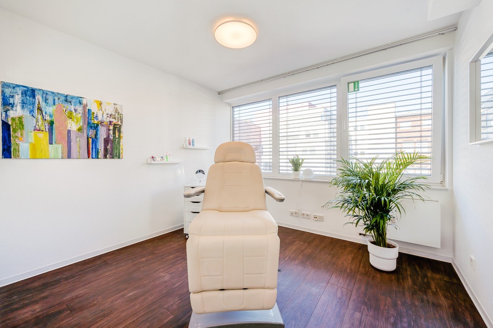 Modern MONA LISA I Kosmetikstudio Münster