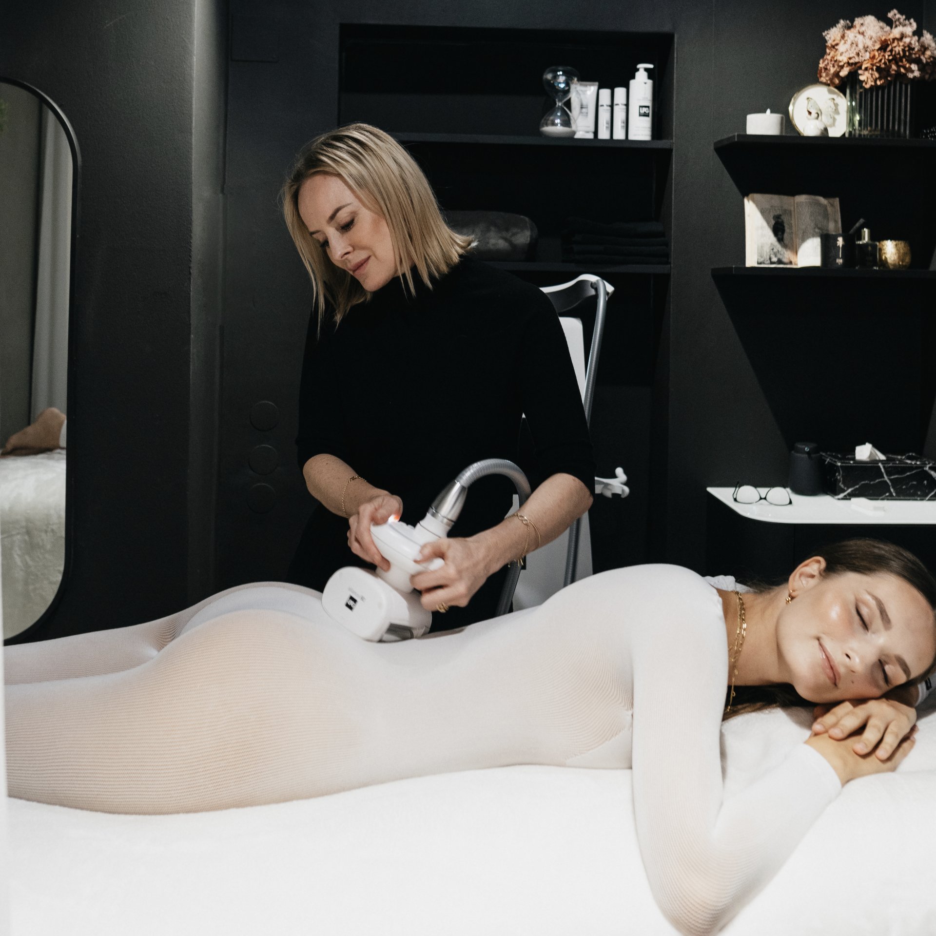 Les Allures Make Up & Styling Studio