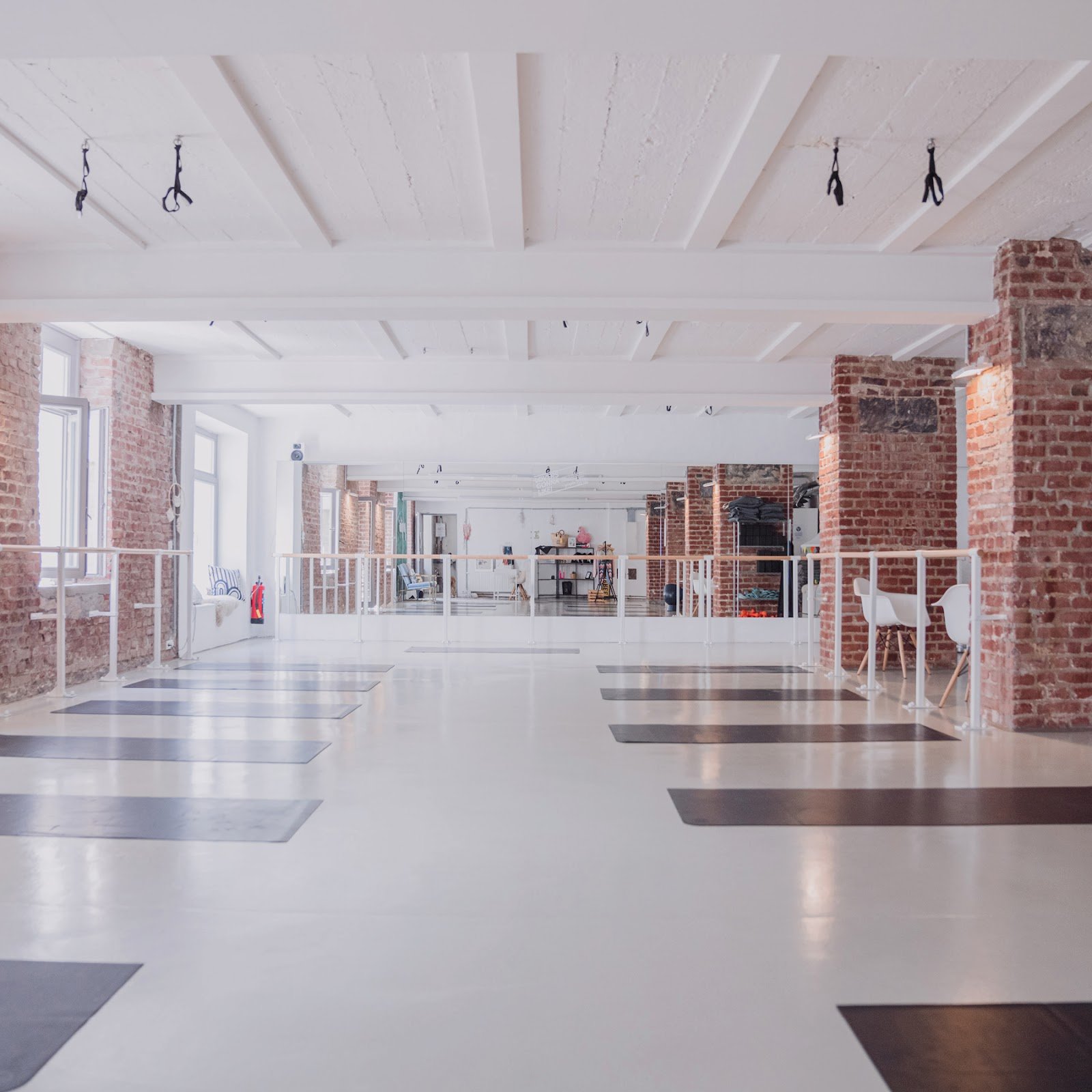 Youpila Studios - Düsseldorf Pempelfort