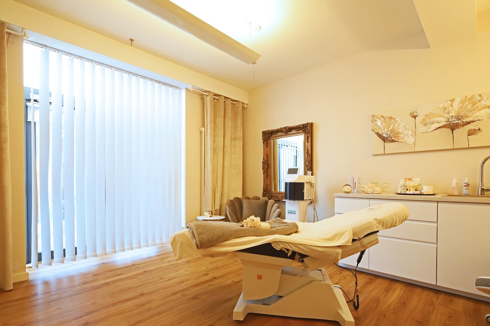 milk & honey GmbH secondary image