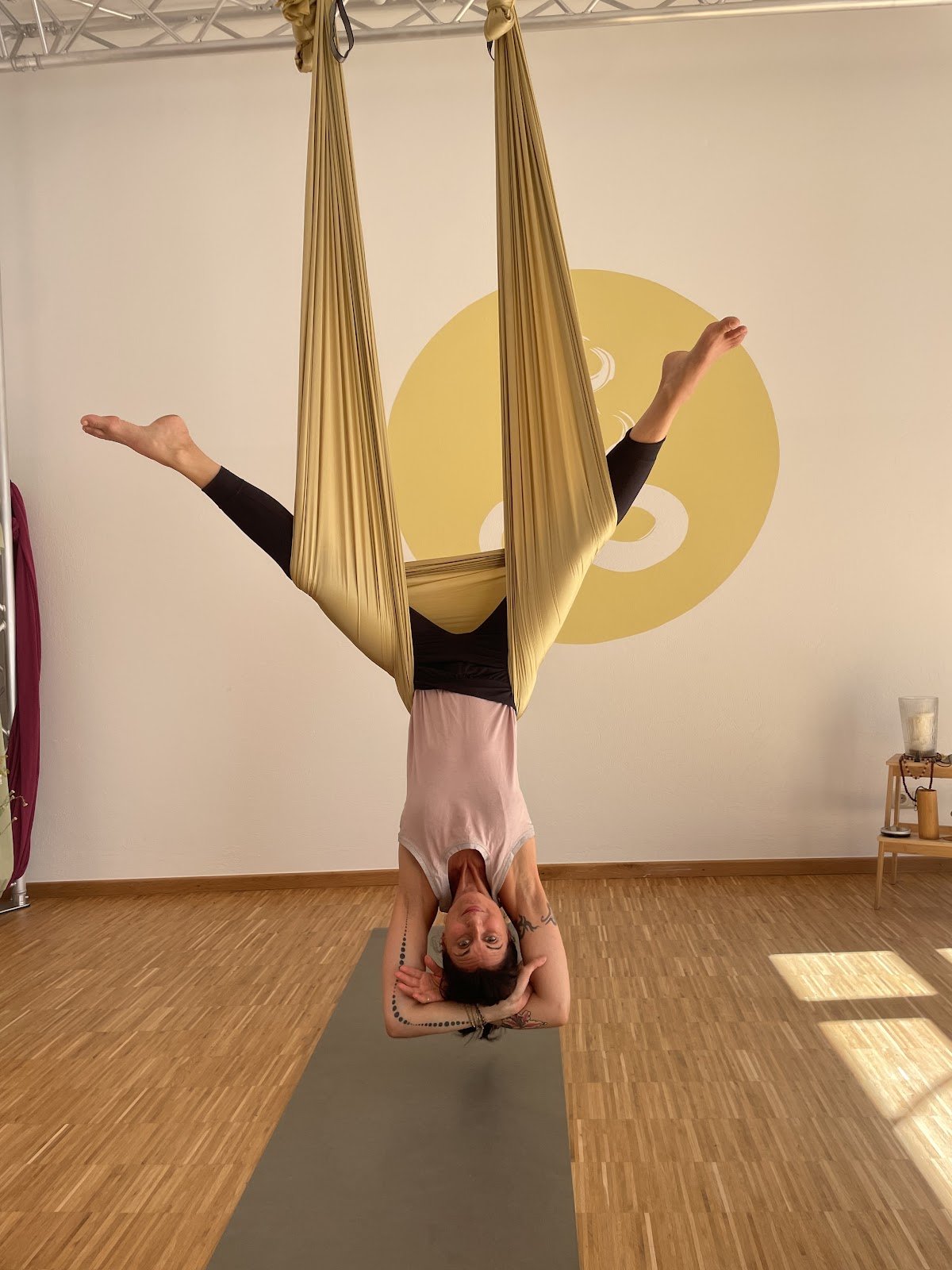 SOULYOGA Berlin ~ YOGA & AERIAL STUDIO secondary image