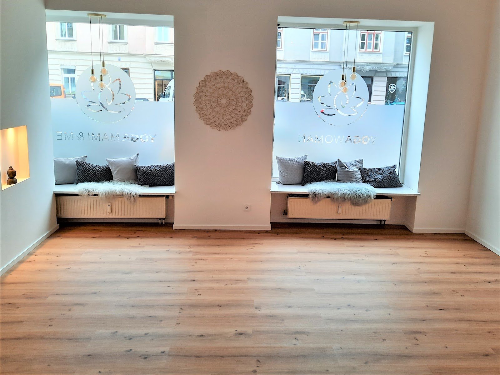 Yoga Mommy & Me - Pregnant Yoga München secondary image