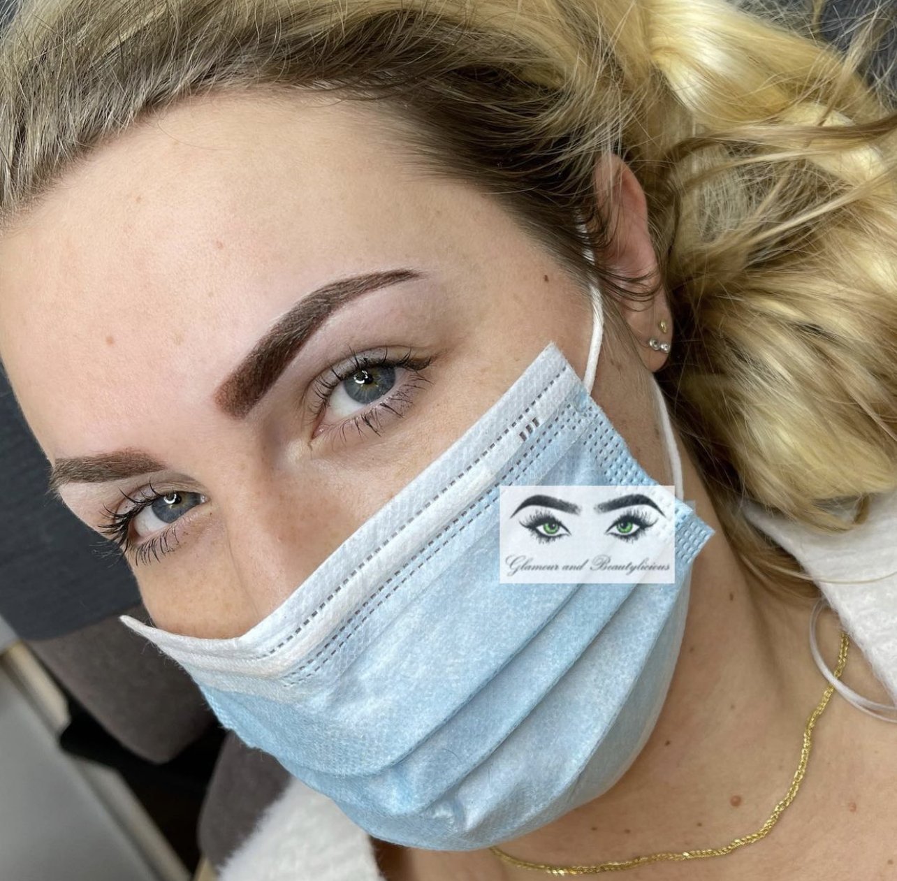 Glamour and Beautylicious secondary image